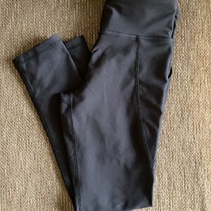 Old Navy Girls black High Rise Powersoft 7/8 leggings, L (10-12)